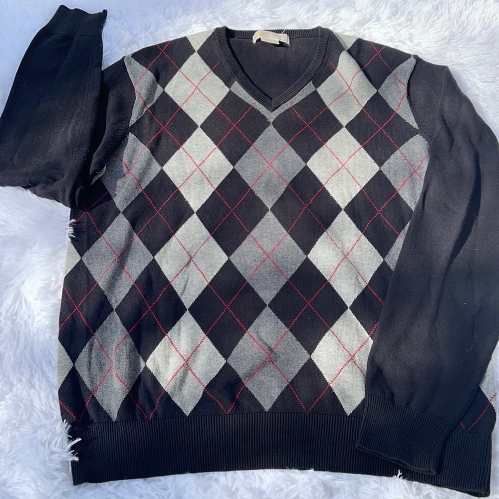 Michael kors size M long sleeve v neck sweater.